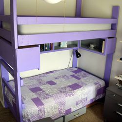 Sturdy Twin Bunk With Shelves and Drawers