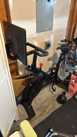 New Peloton- Stationary Bike