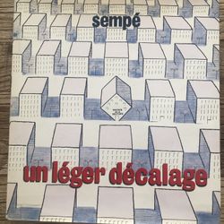 Un léger décalage Book By Sempé