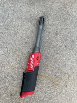 Milwaukee M12 FUEL INSIDER 12V Lithium-Ion Brushless Cordless Extended Reach Box Ratchet (Tool-Only)