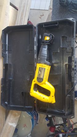 Dewalt saw