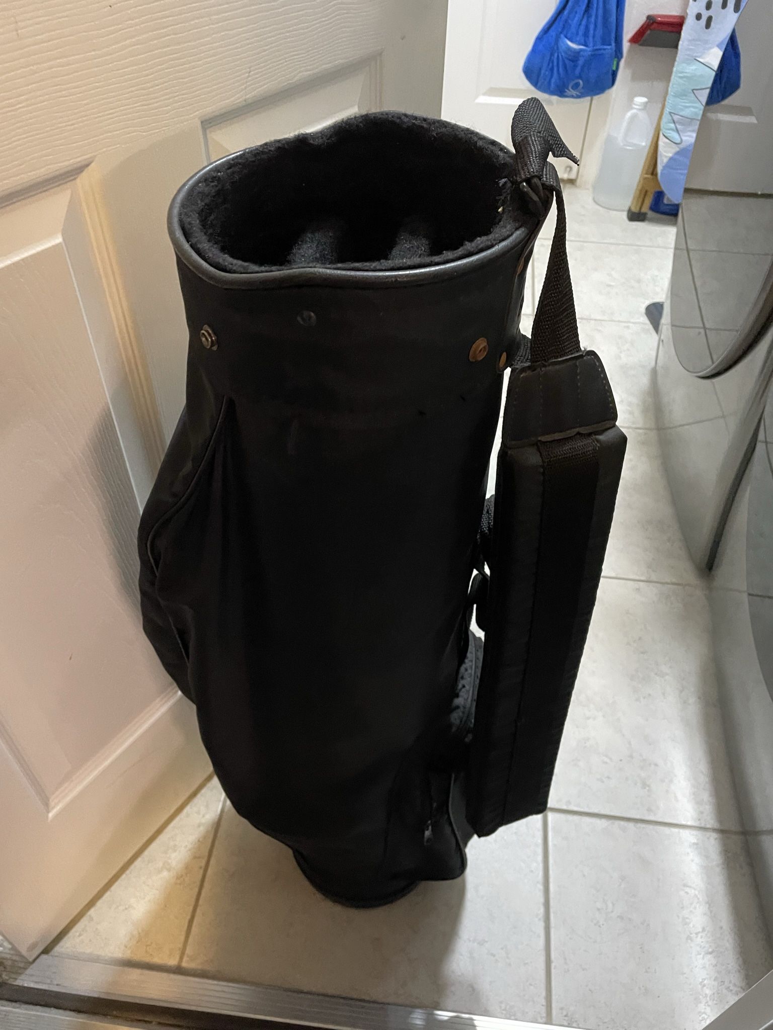 Lite weight golf Bag With shoulder strap