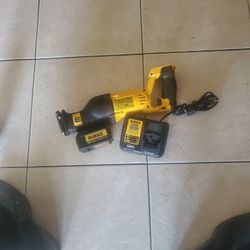 DEWALT  RECIPROCATING DCS380 USED 