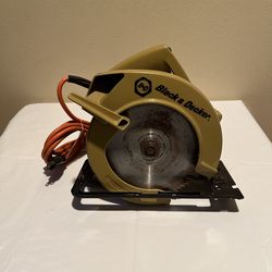 Vintage Black & Decker 7 1/4 Inch Circular Saw Model 7308