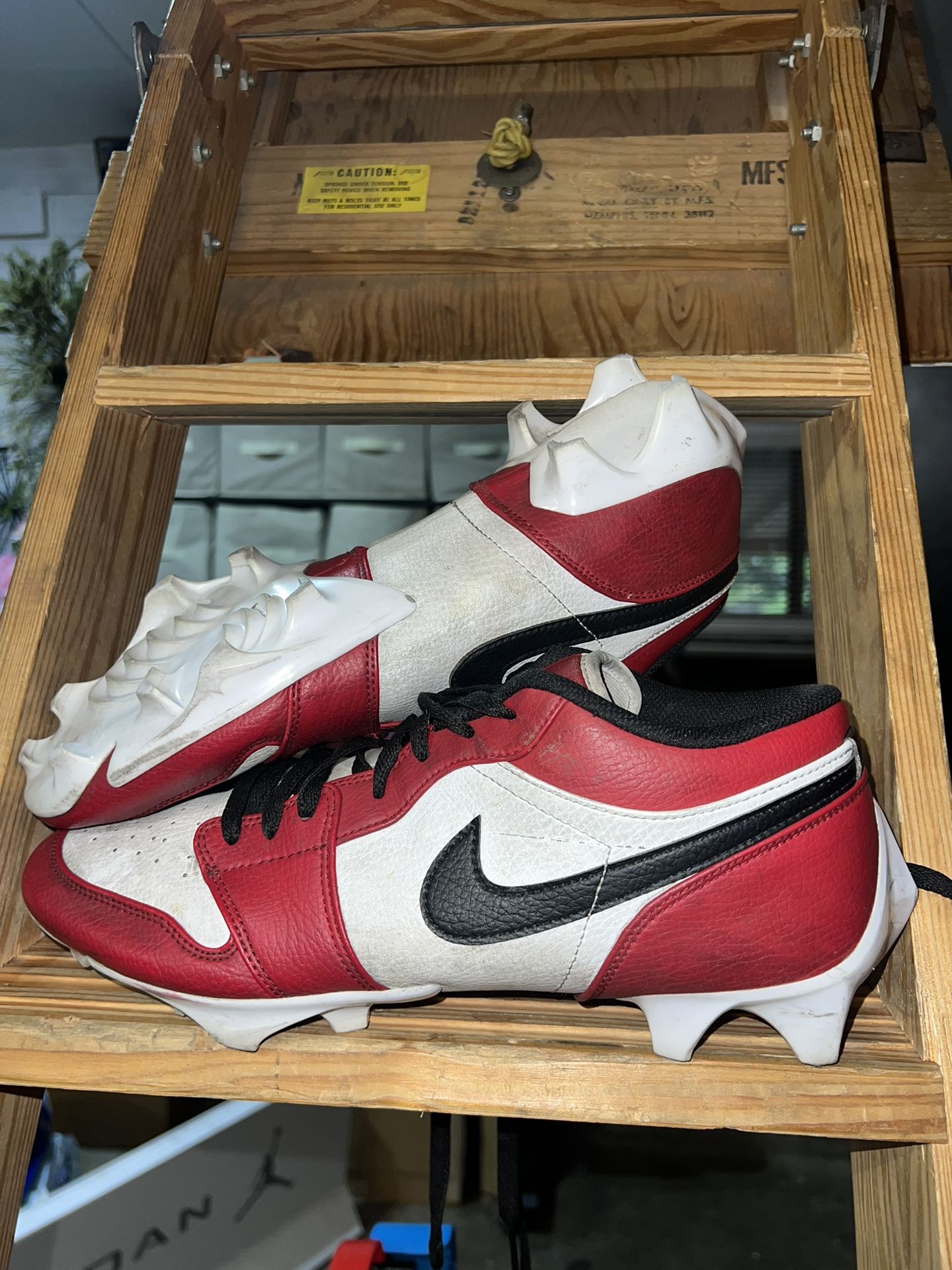 Jordan 1 Chicago Football Cleats (sz. 11.5)