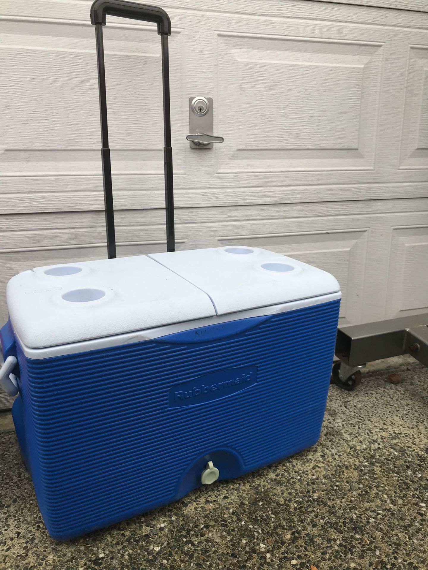 Large Cooler