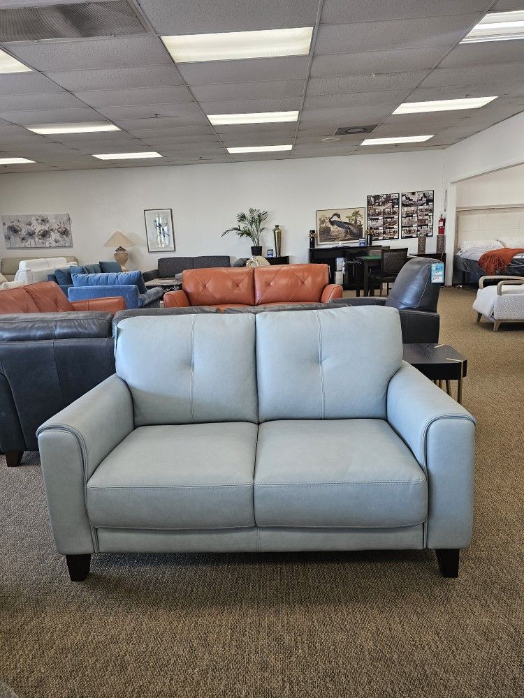 Leather Loveseat - Ashlinn
