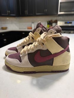 Nike Dunk High 1985 Valentine's Day Shoes