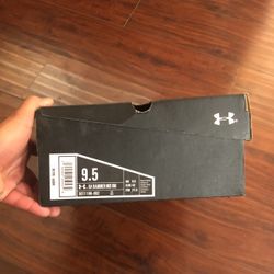 Under Armour Cleats Size 9.5