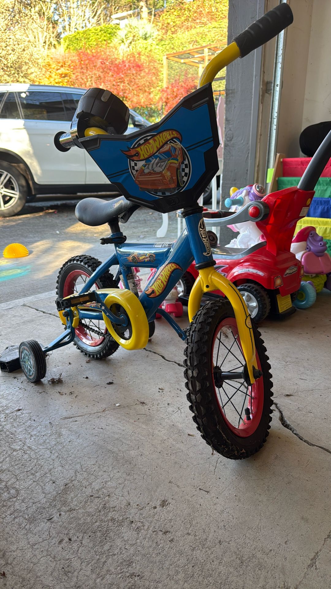 Kids Hot Wheel Bike With training Wheels 