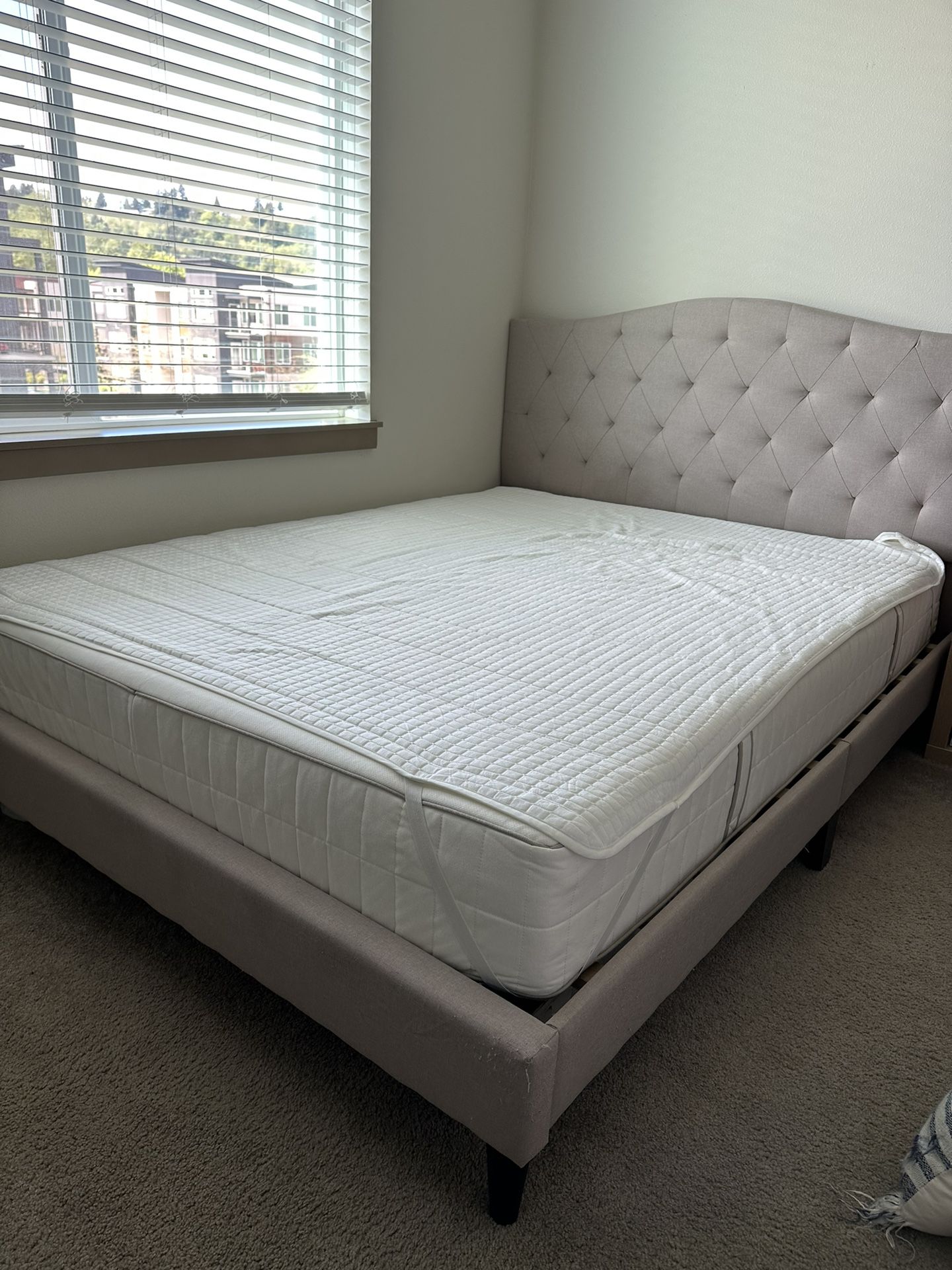 Bed Frame And Queen Size Mattress