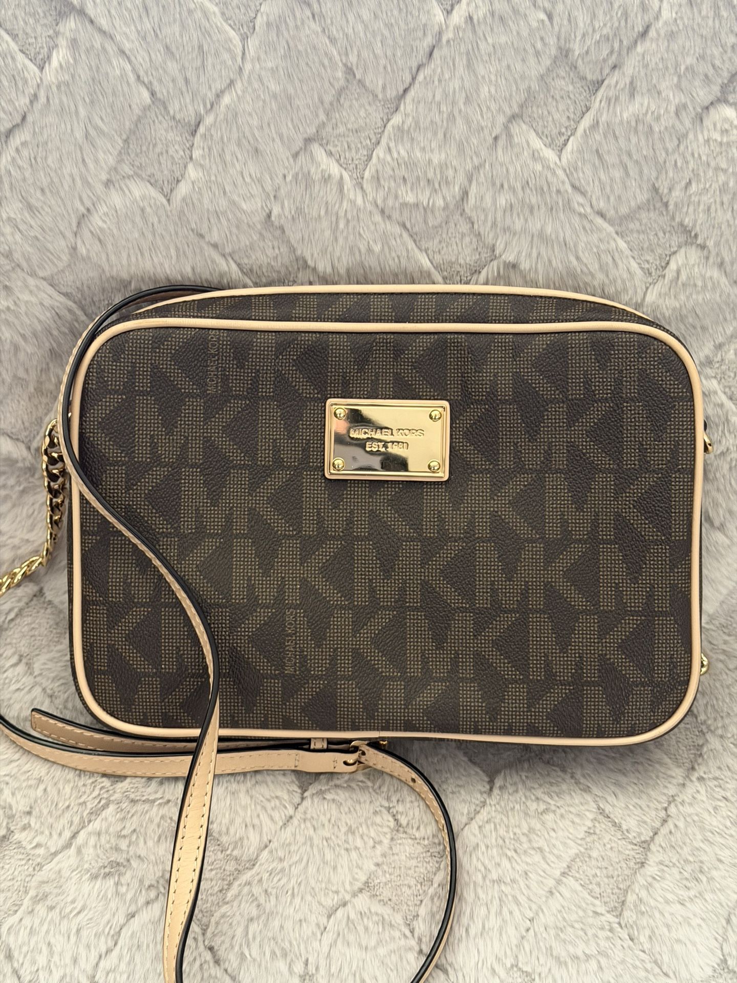 Michael Kors Crossbody Handbag
