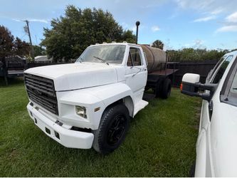 1990 F700 water truck