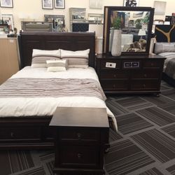 Queen Bedroom Set 