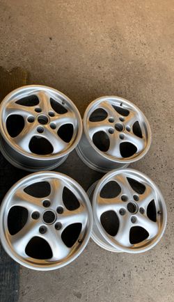 Nice alum rims 17” for porche.$300
