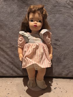 Vintage Antique Terri Lee doll with stand