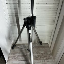 NextTech VT-200 Tripod System  