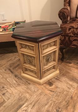 Vintage End table with glass top opens storage inside