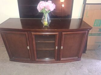 Leicester Home Riley Holiday TV Console Cabinet