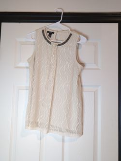 Small lace Embellished Neckline Blouse
