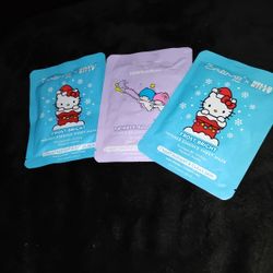 HELLO KITTY FACEMASKS