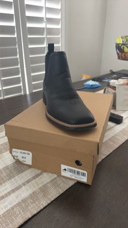 Cowboy boots size 9.5
