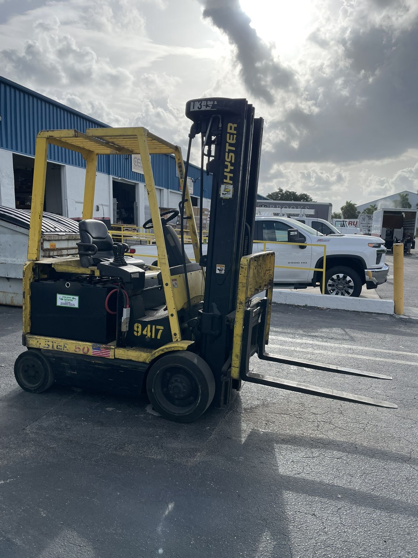 Hyster-New Battery! Forklift E50XM-33 