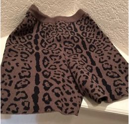 Unisex SER.O.YA Shorts  (i Have A Medium And A Large) 