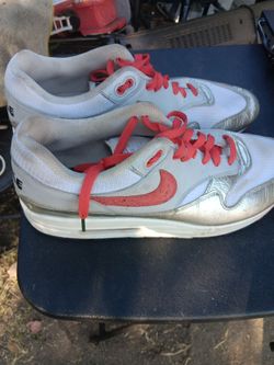 !! Men's Shoes Nike Size  13 Need a bit Cleaning