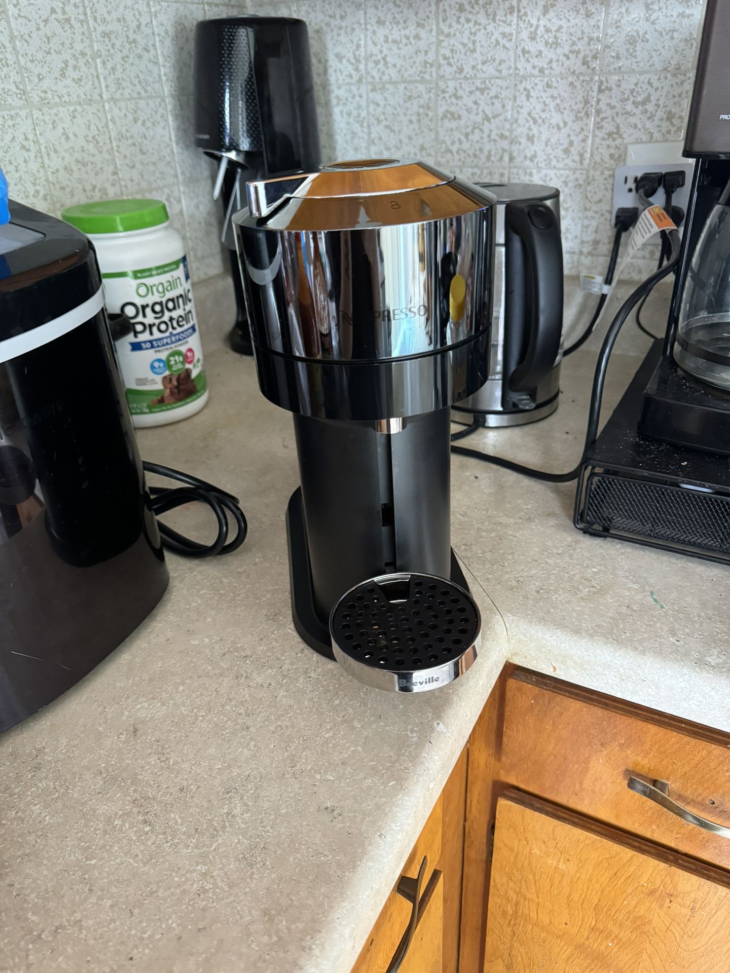 Nespresso Coffee/Espresso Machine
