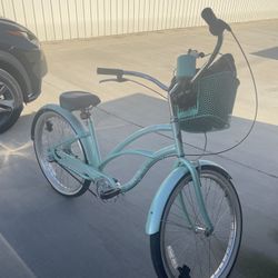 Women’s Electra 7 Speed Cruiser