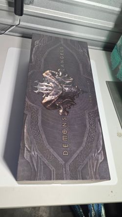 Blizzard Diablo III Chess Set Limited Edition Collectors Set - Angels & Demons
