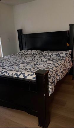 Cama king con colchón