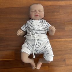 Lifelike Reborn Baby Doll