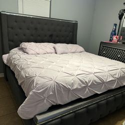Gray Bed Set 