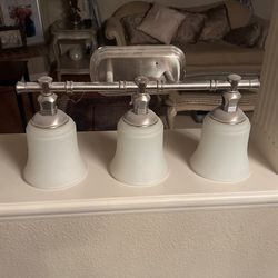 Light Fixture 3 Lamp 