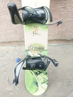 Kemper Faultline 145 Snowboard with Bindings