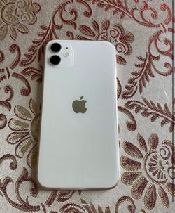iPhone 11