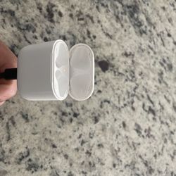 AirPod case 1st gen