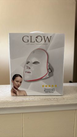 NIB Red Light Therapy Face Mask