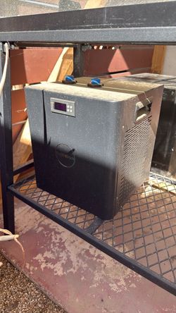 Aquarium water chiller
