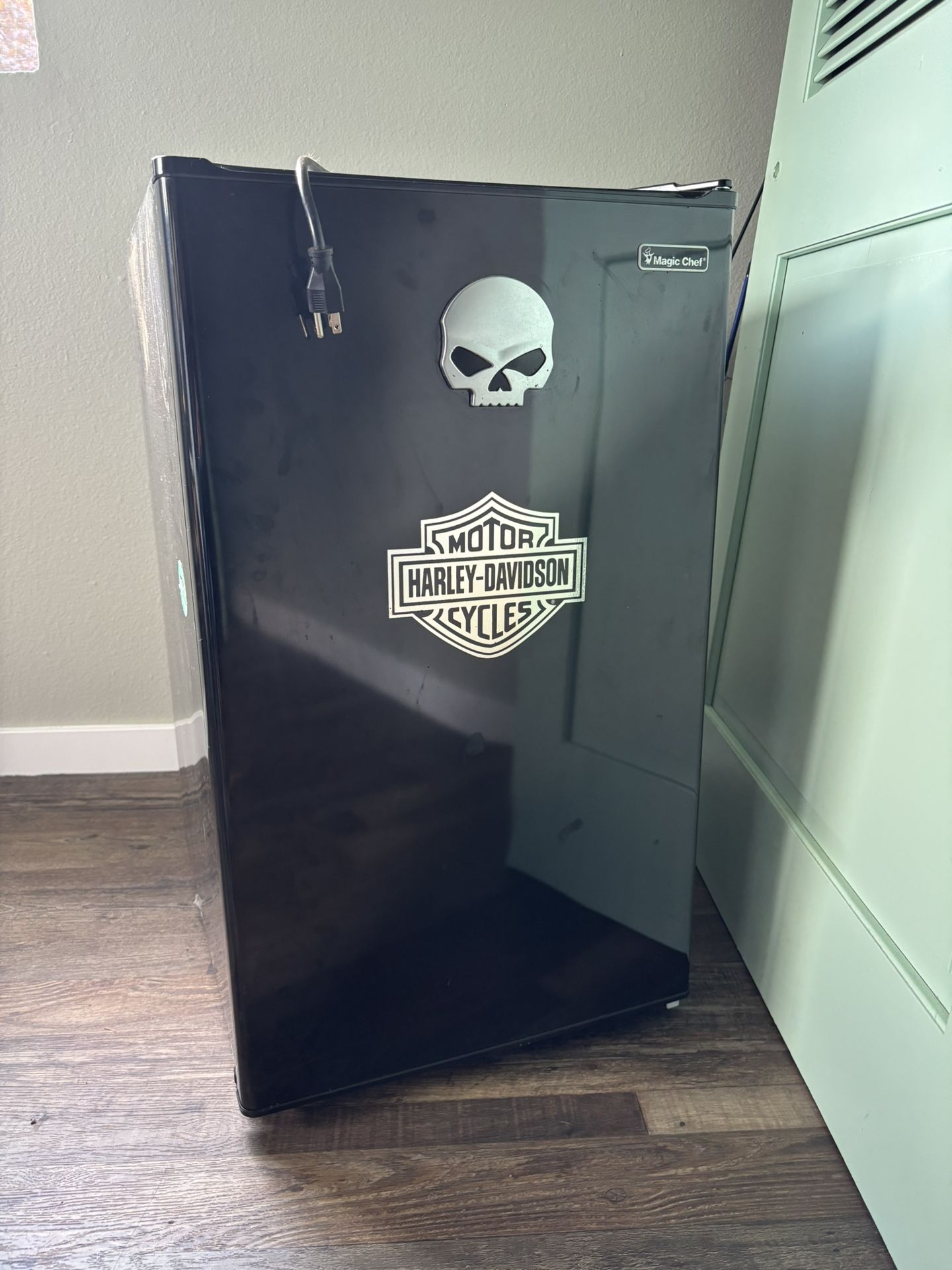 4.4 Mini Fridge With Freezer