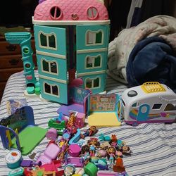 Gabby Doll House And Toys
