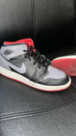Jordan 1 mid