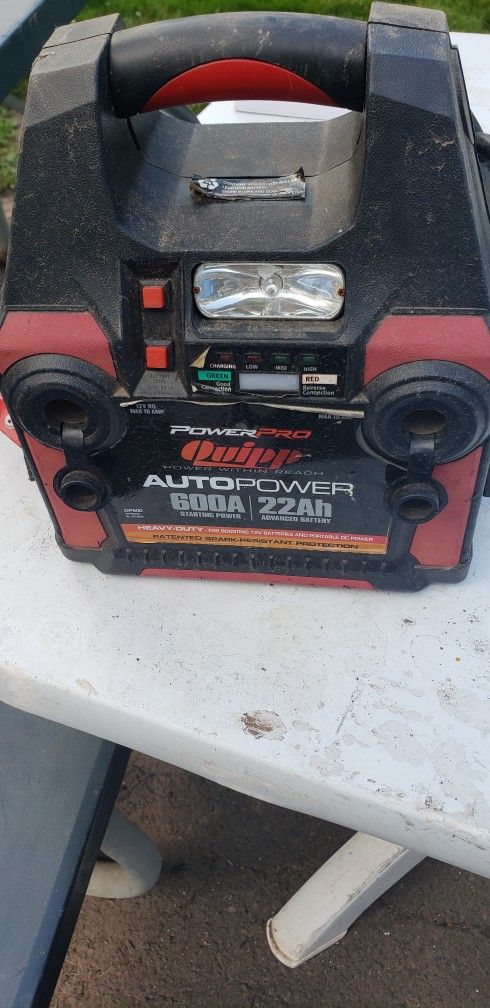 Professional Power Pro QUIPP POWER PACK, JUMP STARTER, MAY NEED NEW BATTERY
