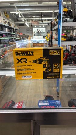 (Brand new) Dewalt screw gun