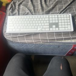 Apple Magic Keyboard 