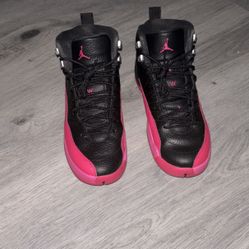 Deadly Pink Retro Air Jordan 12s size 7