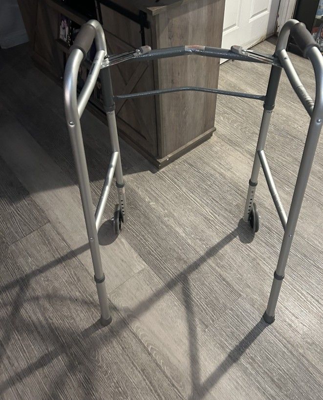 BRAND NEW GUARDIAN WALKER WITH WHEELS