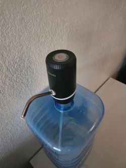 5 gallon jug / water dispenser